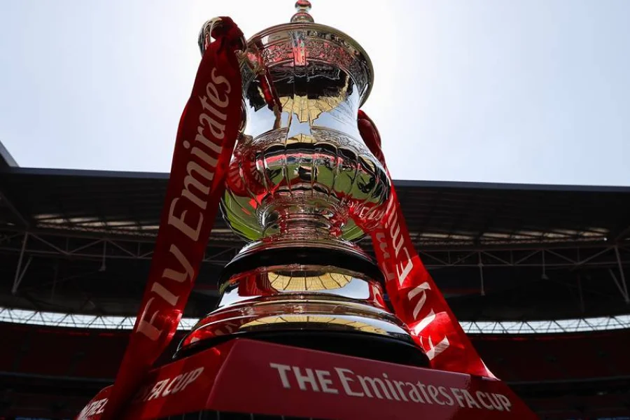 upgrade-your-fa-cup-final-Eexperience-with-minicab-service